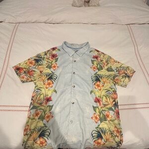 Tommy bahama 25 years of paradise men’s XXL floral button up shirt